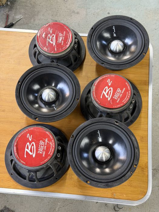 Vand boxe,amplificaoare, subwoofer, etc