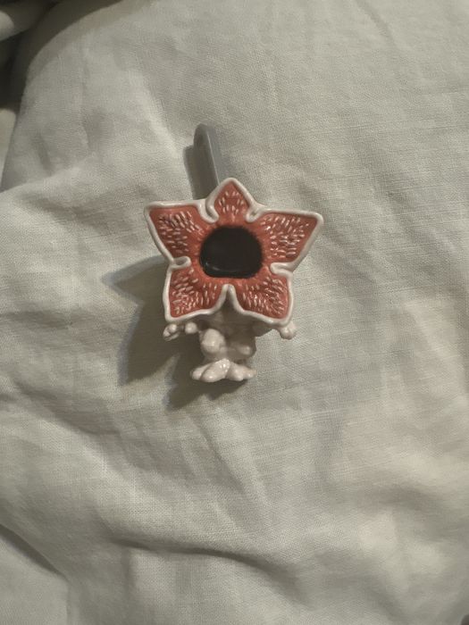 Демогорган очень странные дела