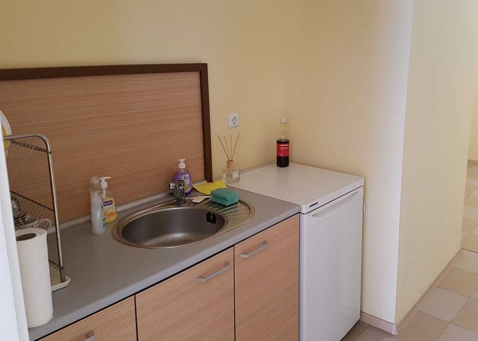 Дава се под наем Офис в Сливен, Център - 26 кв.м за 66.3 € - Снимка #2