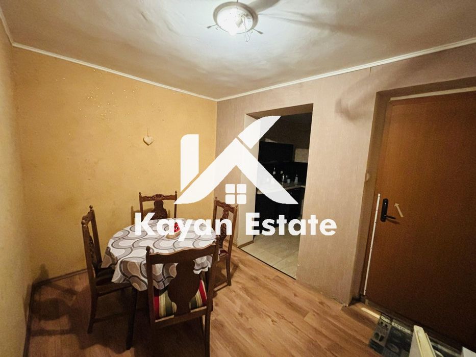 Дава се под наем Тристаен апартамент в Бургас, Център - 120 кв.м за 375 € - Снимка #3
