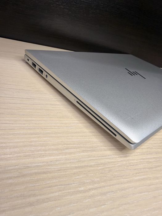 HP elitebook 830 g7