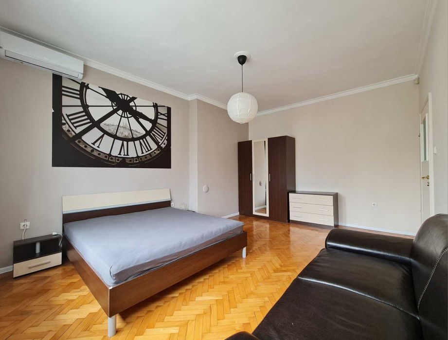 Дава се под наем Тристаен апартамент в София, Център - 135 кв.м за 765 € - Снимка #7