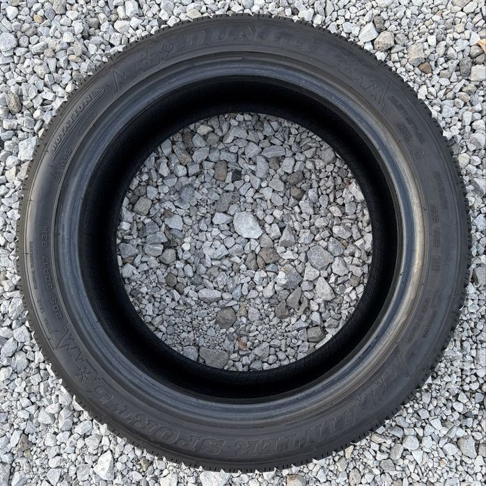 Зимни гуми Dunlop 205/50/17, Dot: 15/22