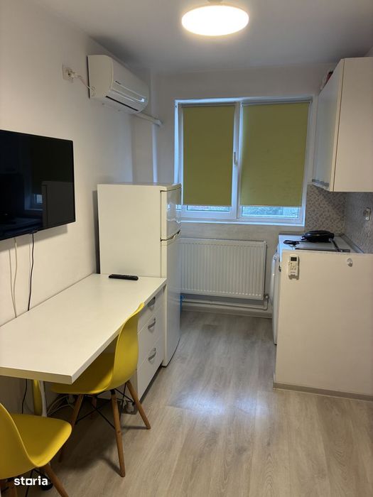 Garsoniera moderna zona mizil 1 decembrie metrou