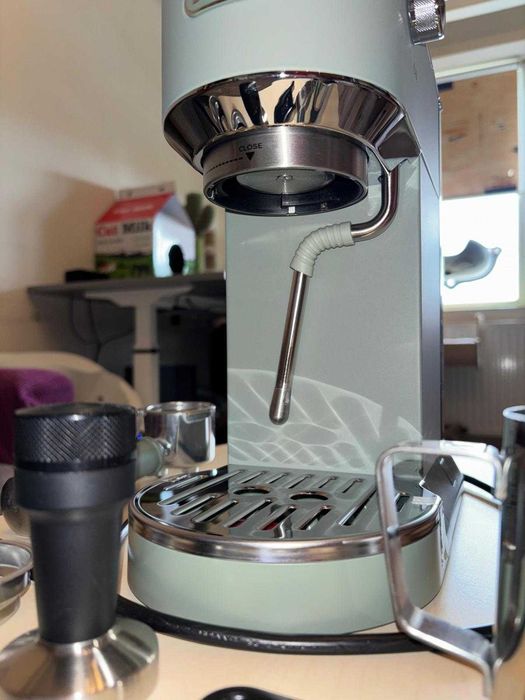 Espressor manual De’Longhi Dedica Duo EC890.GR
