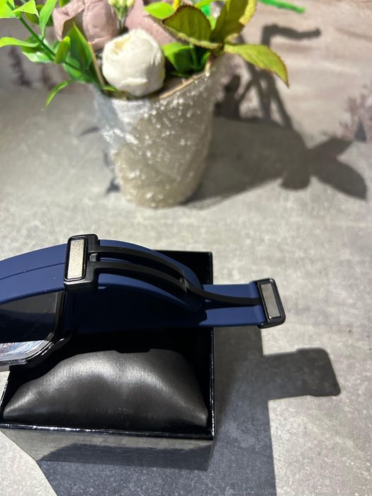 Продам Часы новые