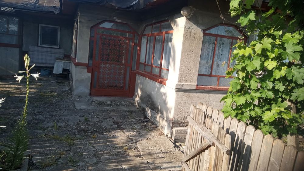 Casă cu 5 camere + teren 543 mp - Rachieri jud. Prahova 29.990 euro negociabil