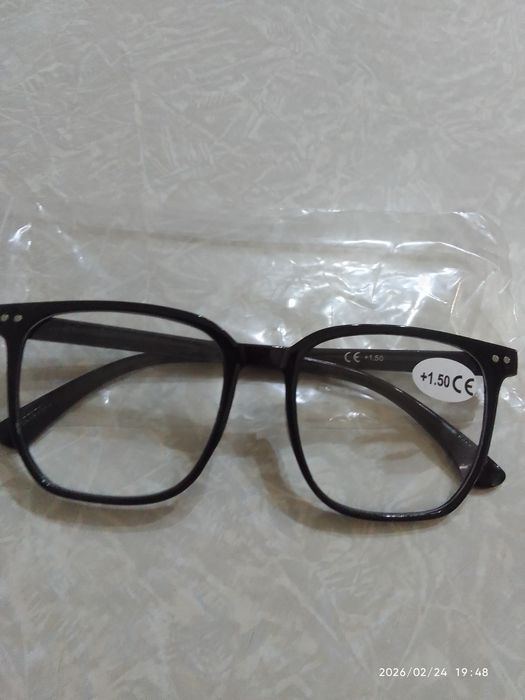 Продам очки для зрения +1.5