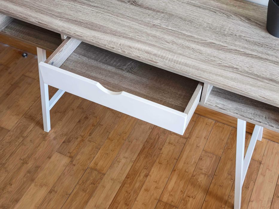 Продавам бюро 120 x 38