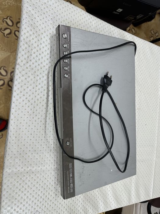 Продам двд плеер