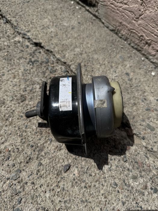 Подушка двигателя BMW X5 Е70