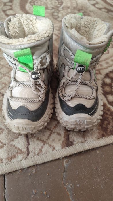 Продам обувь детская, женская