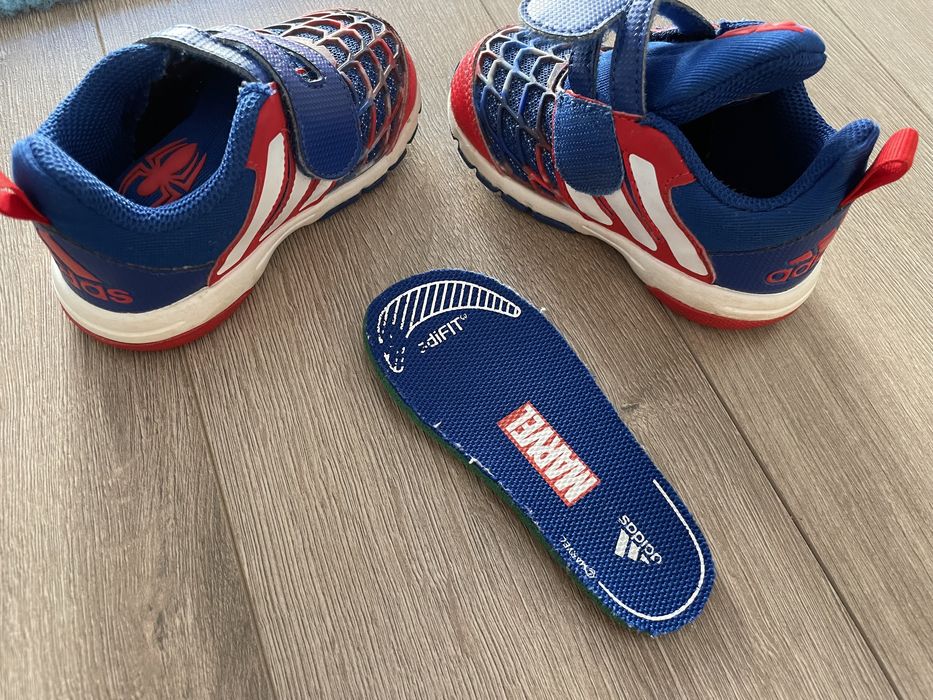 Adidas spiderman 21