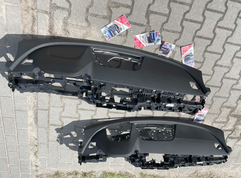 Skoda Superb model 2025 - plansa de bord cu sau fara HUD - kit airbag