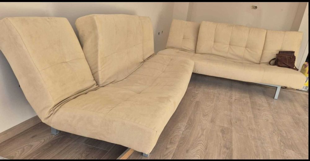 Разтегателен диван - 2 бр., дължина - 2 м.