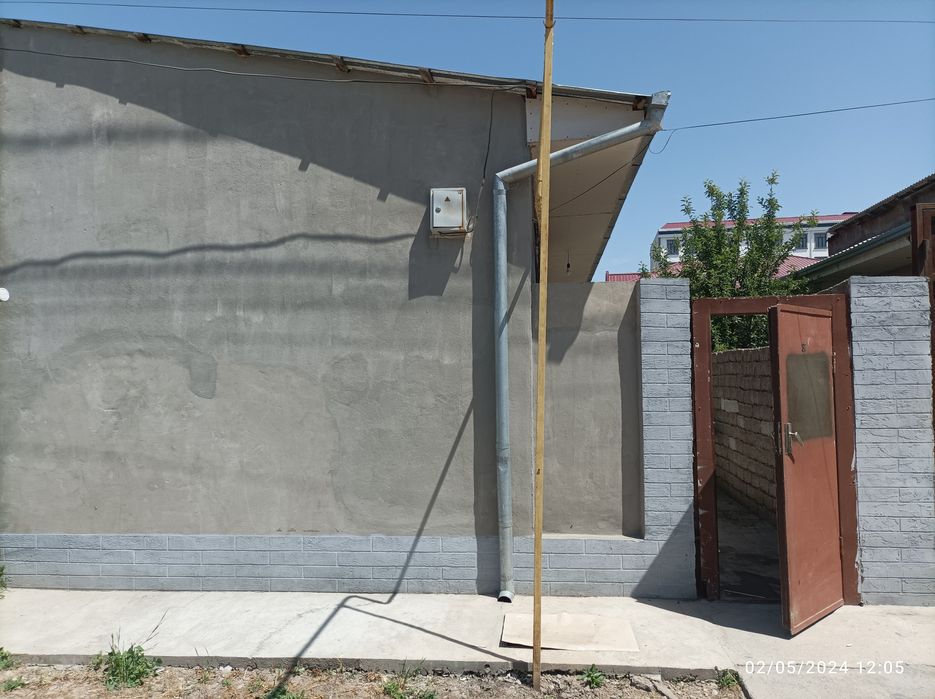 2 honali uy ijara uchun Bektemirda