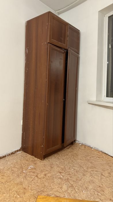 шкаф отдам почти даром,