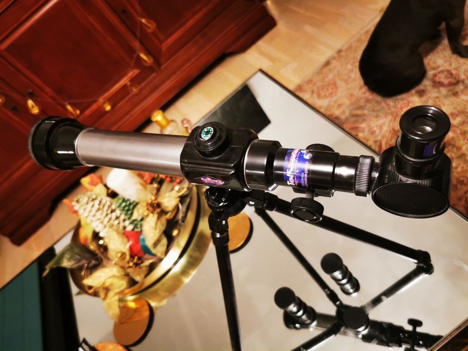 Telescop de jucarie
