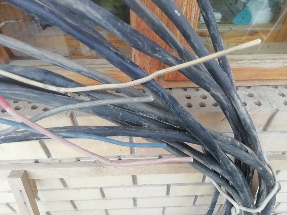 Продаётся электрический кабель