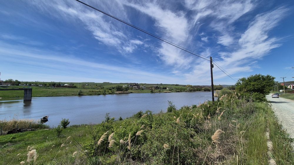 Teren panoramic 718 mp – vedere directă la lac Delea + pădure | Intravilan | Utilități