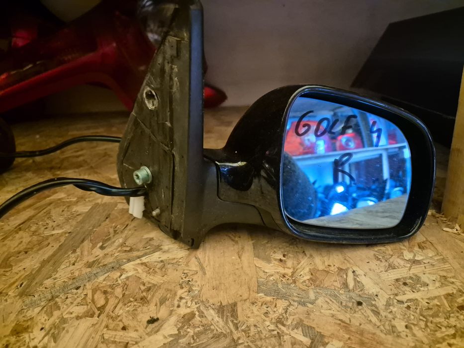 Десни Ел. Огледала за Голф 4