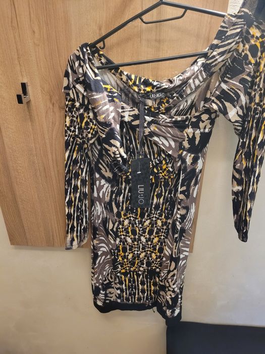 Нова с етикет рокля нa LUI  JO