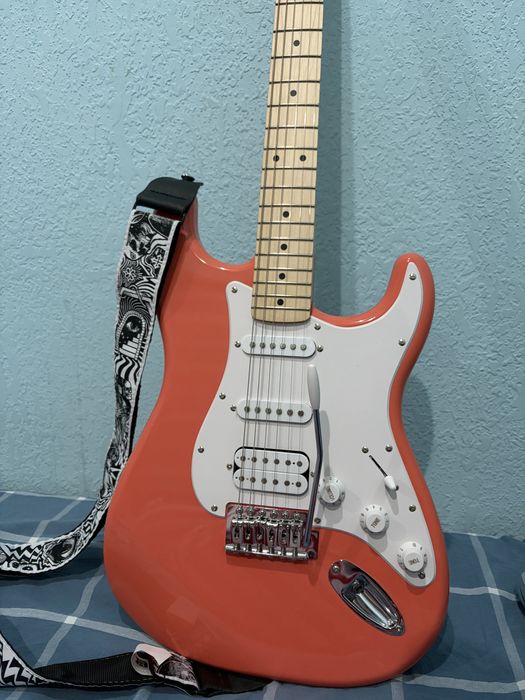 Электрогитара Fender Squier Sonic Stratocaster HSS