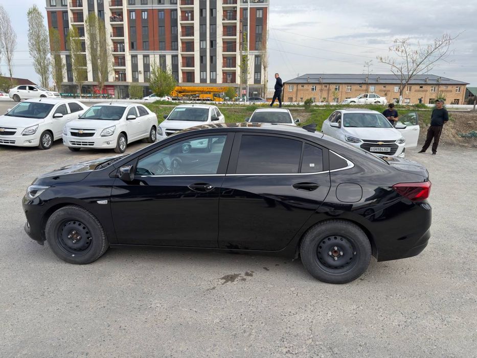 Chevrolet Onix Turbo Primier 2 AT