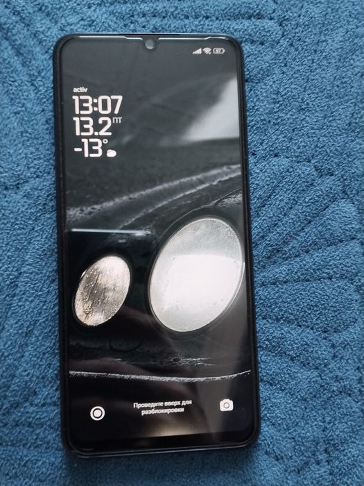 Продаётся телефон