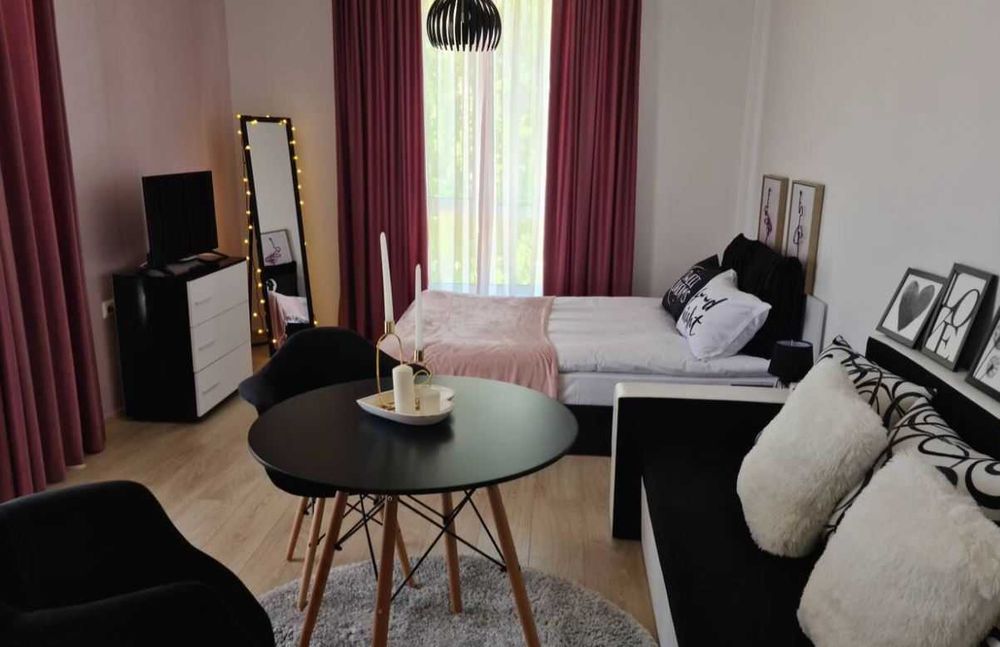 Дава се под наем Ателие в Бургас, Сарафово - 45 кв.м за 382.5 € - Снимка #2