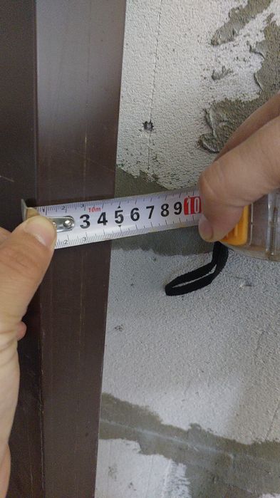 Продам уголок для карниза