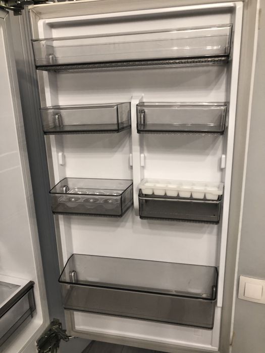 Холодильник Samsung