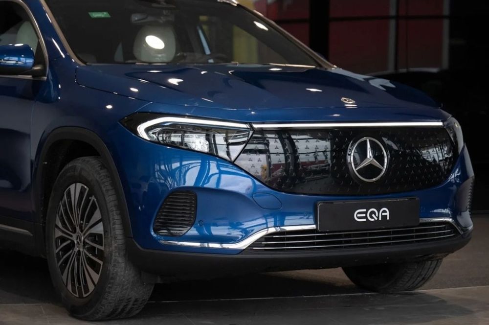Mercedes EQA 2024 preluare leasing