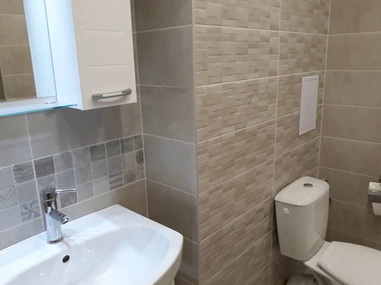 Дава се под наем Тристаен апартамент в Пловдив, Център - 70 кв.м за 500 € - Снимка #7