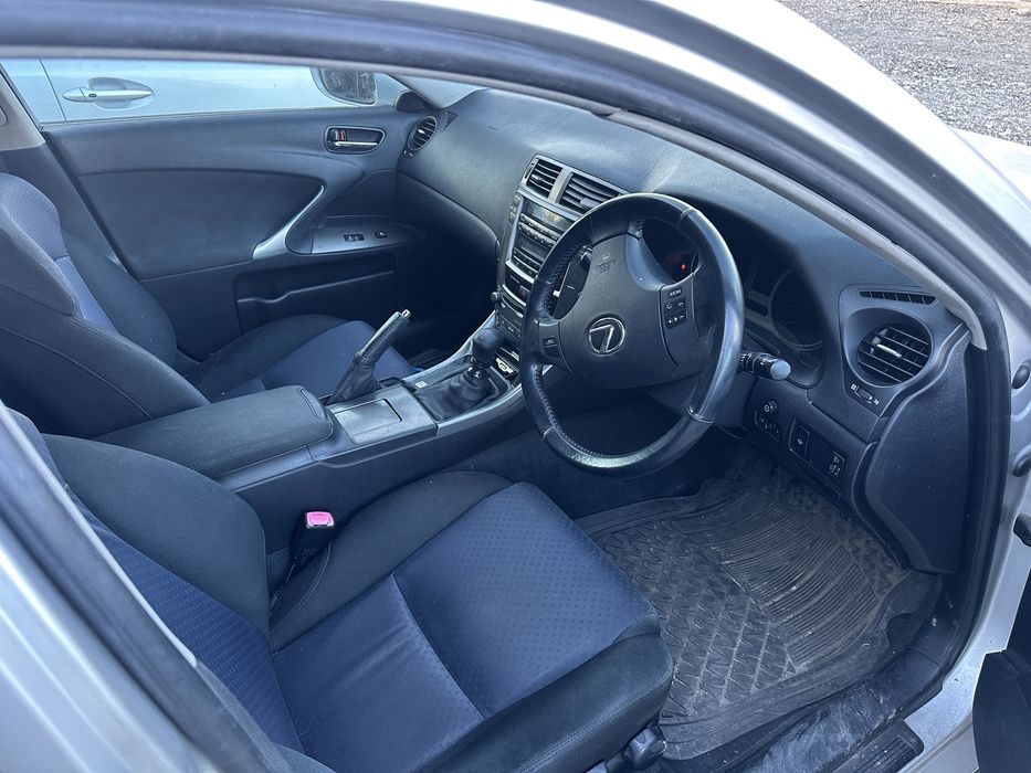 Лексус Lexus IS220d 177 кс На части!