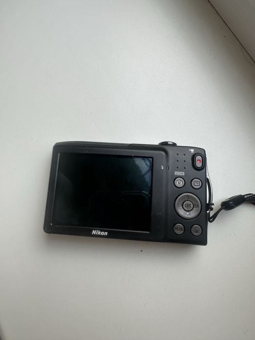 Nikon coolpix 3300