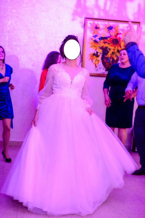 Vand rochie de mireasa superba colectia 2023