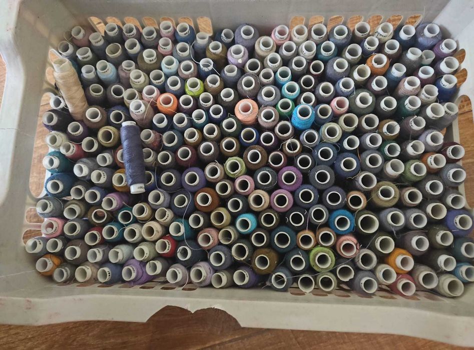 НИТКИ швейные идеал