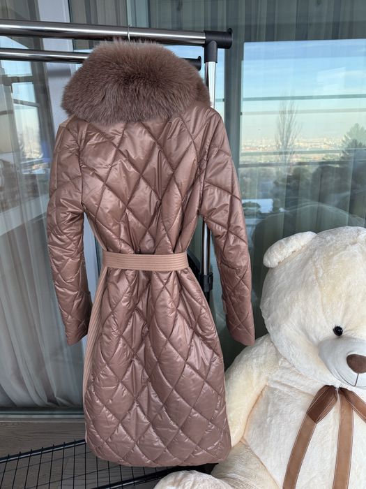 Стилно дълго палто с естествен косъм лисица синьо кафяво