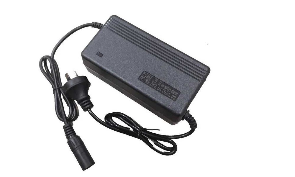 Зарядно за електрическа триколка електрически скутер