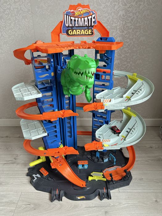 Hot wheels ultimate garage Marwin