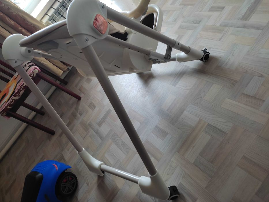 Стульчик для кормления за 1000