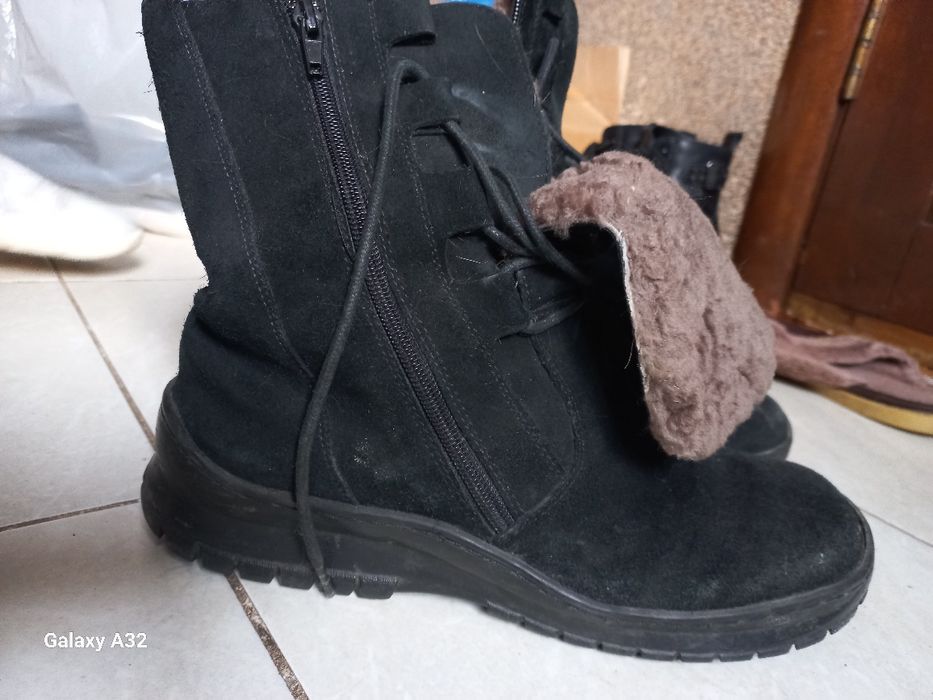 Продам обувь универсальную