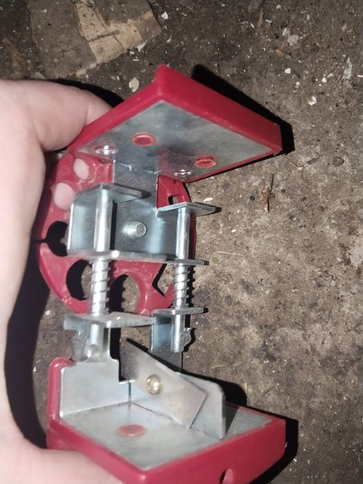 Стриппер для зачистки проводов