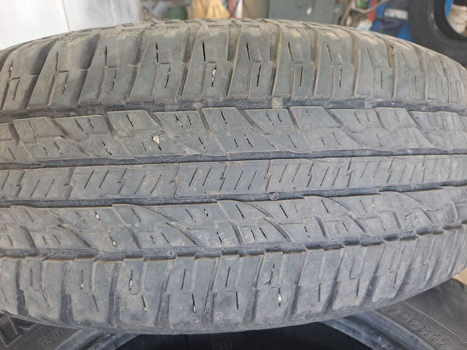 Продаю шины A/T YOKOHAMA