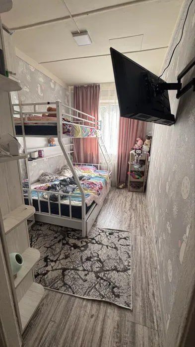 2 ком. квартира, 2/2/2. Спутник 9, Янгихает (Сергели). Дом деревянный.