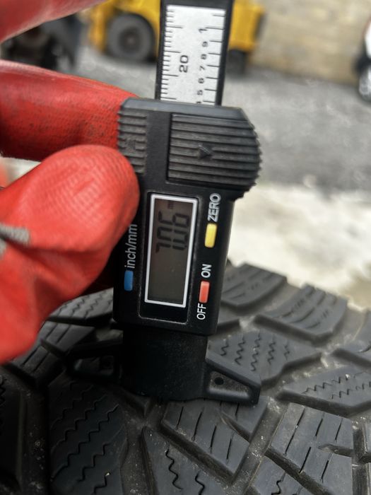 2бр Зимни гуми Hankook 235/50R19