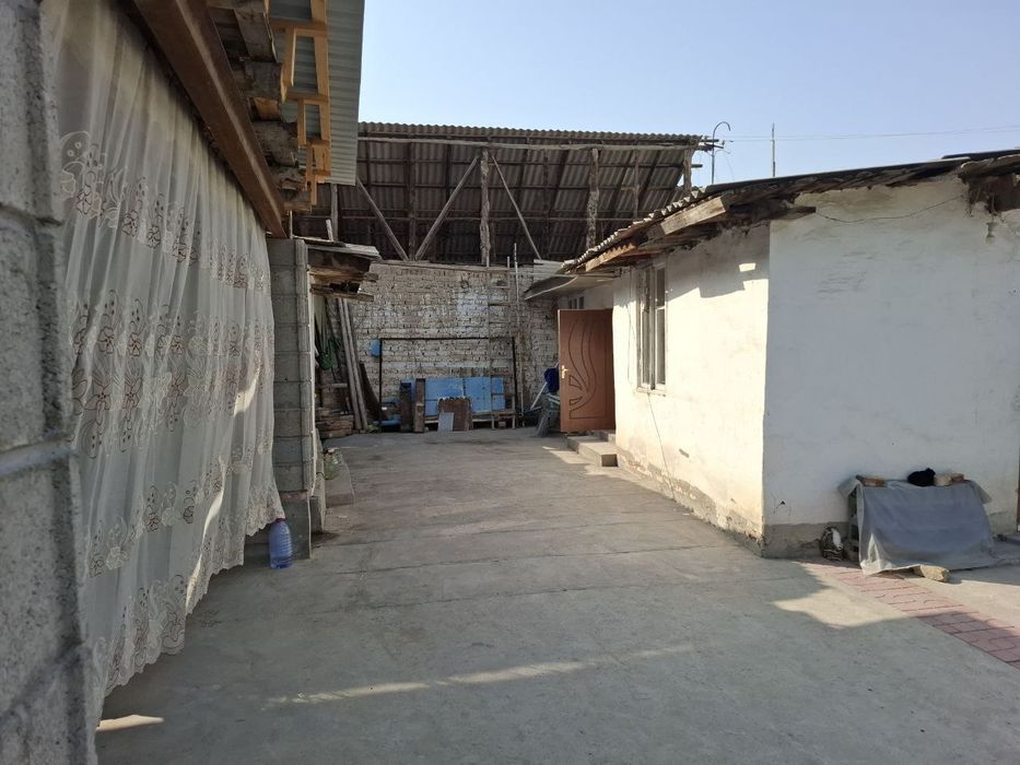 Ховли уй сотилади