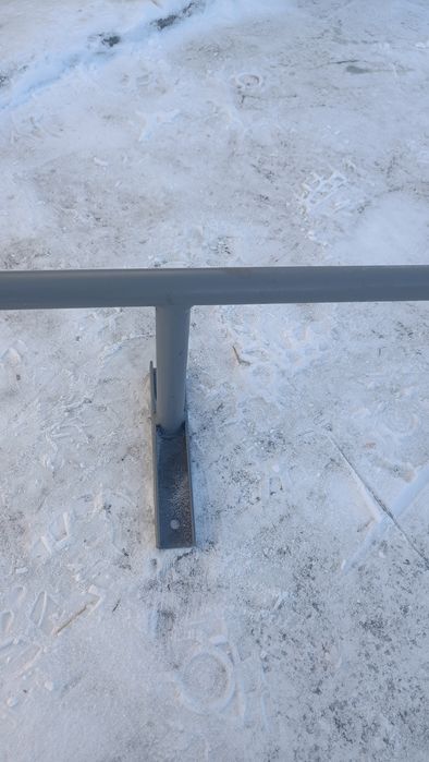 Турник настенный