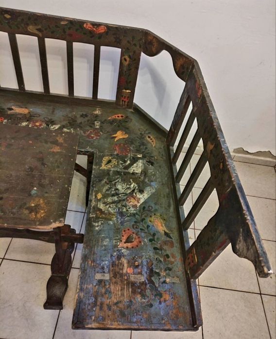 Garnitura din lemn-vechi.Barc de ținut peste